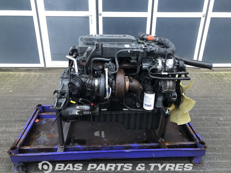DAF LF Euro 6 - Motor - Teherautó: 3 kép. DAF LF Euro 6 - Motor - Teherautó: 3 kép.