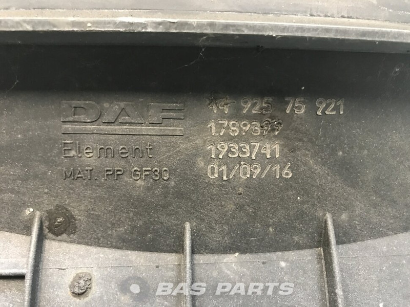 DAF Luchtfilterhuis DAF 1638025 - Légbeszívó rendszer - Teherautó: 3 kép. DAF Luchtfilterhuis DAF 1638025 - Légbeszívó rendszer - Teherautó: 3 kép.