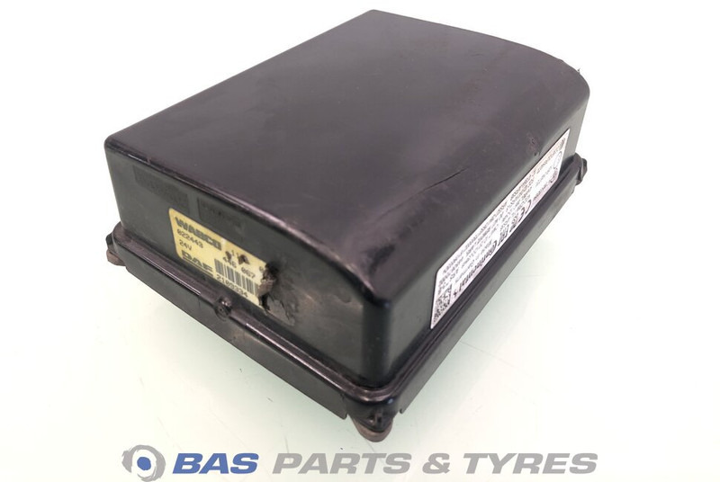 DAF Regeleenheid Botswaarschuwing DAF 2109334 - Elektromos rendszer - Teherautó: 3 kép. DAF Regeleenheid Botswaarschuwing DAF 2109334 - Elektromos rendszer - Teherautó: 3 kép.