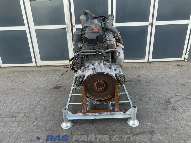 DAF XF105 - Motor - Teherautó: 2 kép. DAF XF105 - Motor - Teherautó: 2 kép.