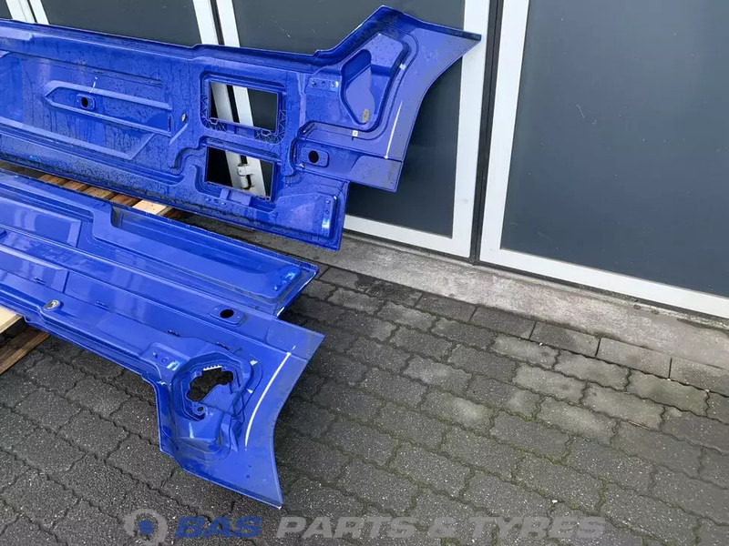 DAF XG - Karosszéria és külső - Teherautó: 5 kép. DAF XG - Karosszéria és külső - Teherautó: 5 kép.