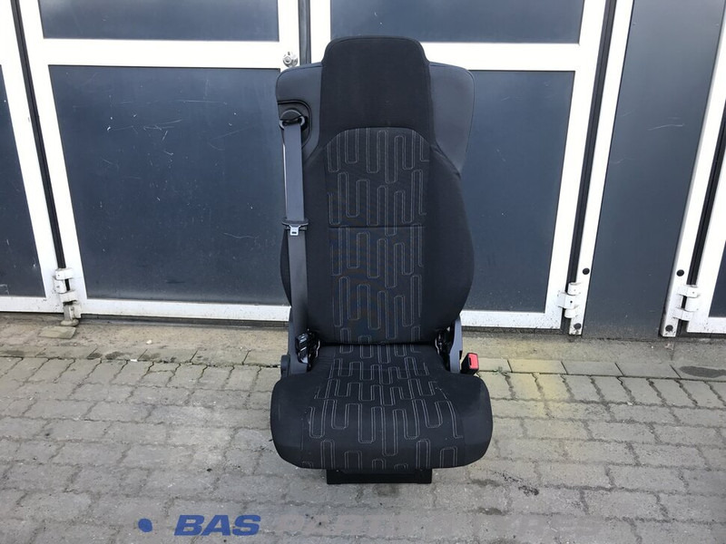 Mercedes-Benz Actros MP4 Bijrijdersstoel Mercedes A 960 910 03 09 - Ülés - Teherautó: 1 kép. Mercedes-Benz Actros MP4 Bijrijdersstoel Mercedes A 960 910 03 09 - Ülés - Teherautó: 1 kép.