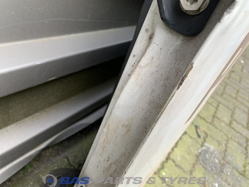 Mercedes-Benz Arocs Portier Links Mercedes A 960 720 25 03 - Ajtó és alkatrészek - Teherautó: 3 kép. Mercedes-Benz Arocs Portier Links Mercedes A 960 720 25 03 - Ajtó és alkatrészek - Teherautó: 3 kép.