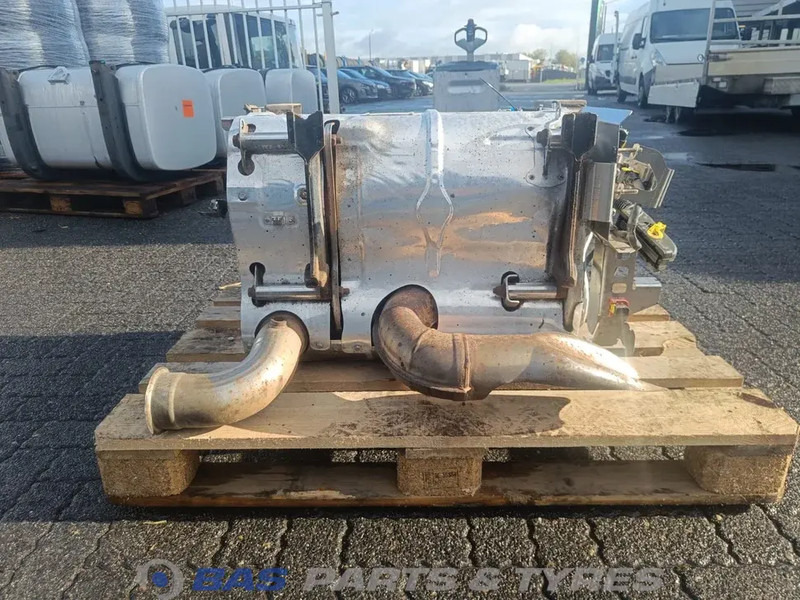 Mercedes-Benz - Hangtompító - Teherautó: 1 kép. Mercedes-Benz - Hangtompító - Teherautó: 1 kép.