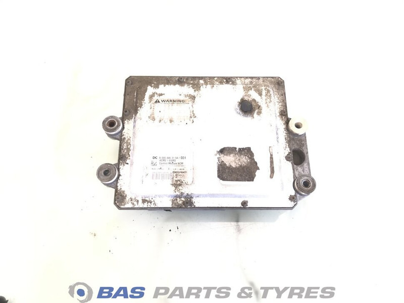 Mercedes-Benz - ECU - Teherautó: 2 kép. Mercedes-Benz - ECU - Teherautó: 2 kép.