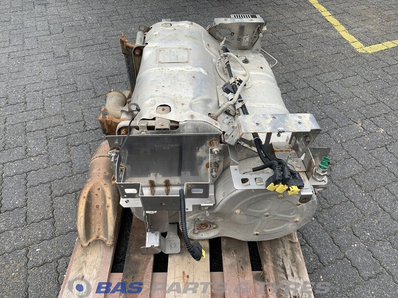 Mercedes-Benz - Hangtompító - Teherautó: 2 kép. Mercedes-Benz - Hangtompító - Teherautó: 2 kép.