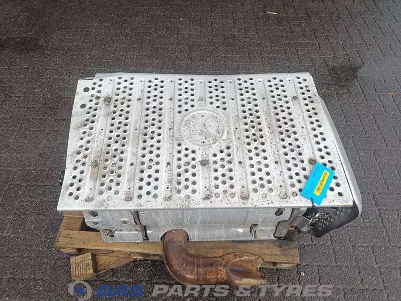 Mercedes-Benz - Hangtompító - Teherautó: 3 kép. Mercedes-Benz - Hangtompító - Teherautó: 3 kép.