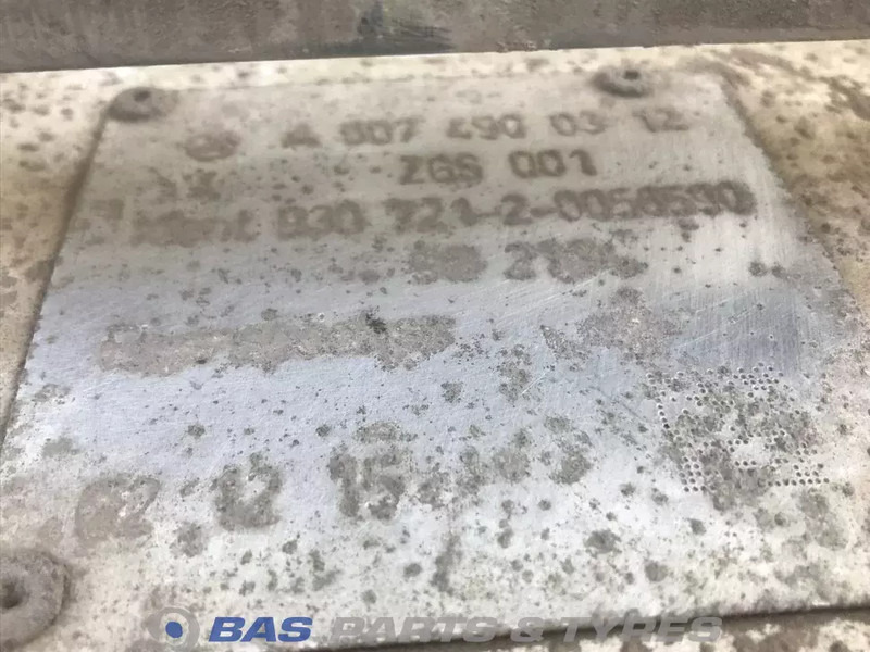 Mercedes-Benz - Hangtompító - Teherautó: 5 kép. Mercedes-Benz - Hangtompító - Teherautó: 5 kép.