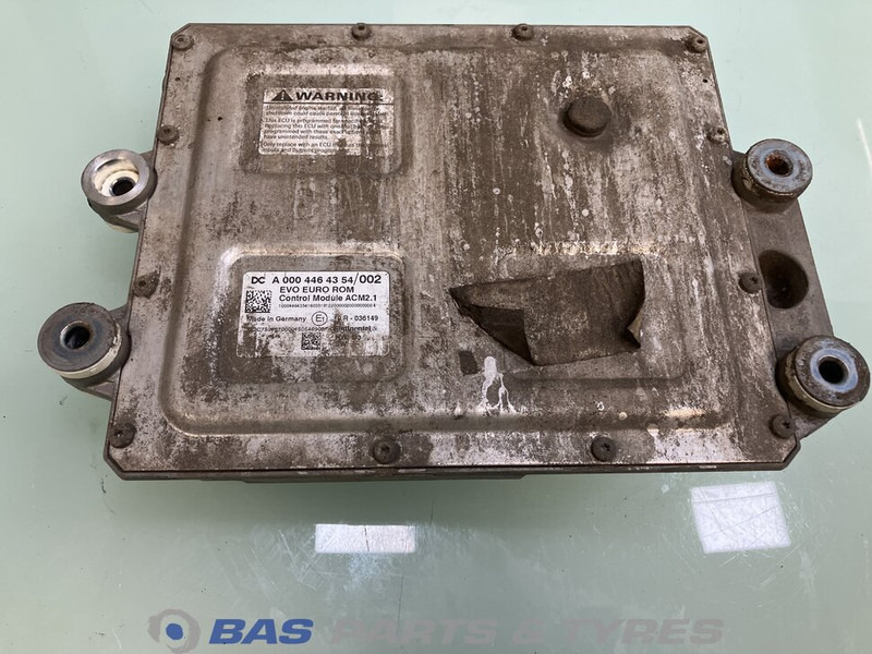 Mercedes-Benz - ECU - Teherautó: 2 kép. Mercedes-Benz - ECU - Teherautó: 2 kép.