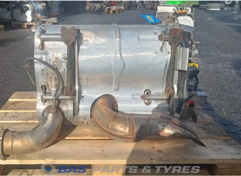 Mercedes-Benz - Hangtompító - Teherautó: 1 kép. Mercedes-Benz - Hangtompító - Teherautó: 1 kép.