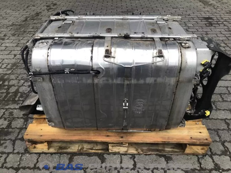Mercedes-Benz - Hangtompító - Teherautó: 1 kép. Mercedes-Benz - Hangtompító - Teherautó: 1 kép.