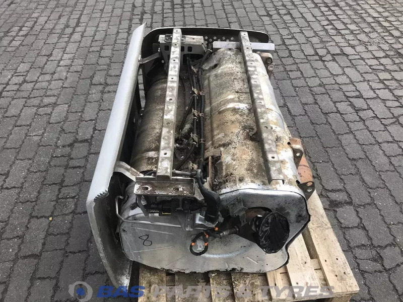 Mercedes-Benz - Hangtompító - Teherautó: 2 kép. Mercedes-Benz - Hangtompító - Teherautó: 2 kép.