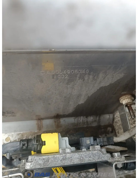 Mercedes-Benz - Hangtompító - Teherautó: 5 kép. Mercedes-Benz - Hangtompító - Teherautó: 5 kép.