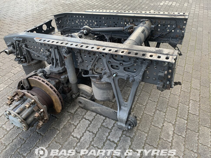 Mercedes-Benz - Hátsó tengely - Teherautó: 3 kép. Mercedes-Benz - Hátsó tengely - Teherautó: 3 kép.