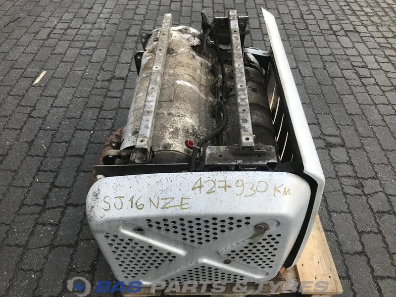 Mercedes-Benz - Hangtompító - Teherautó: 4 kép. Mercedes-Benz - Hangtompító - Teherautó: 4 kép.