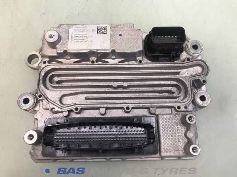 Mercedes-Benz Motormanagement ECU Mercedes A 470 446 00 35 - ECU - Teherautó: 1 kép. Mercedes-Benz Motormanagement ECU Mercedes A 470 446 00 35 - ECU - Teherautó: 1 kép.