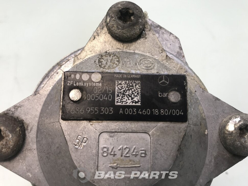 Mercedes-Benz Stuurpomp Mercedes A 003 460 18 80 - Szervószivattyú - Teherautó: 4 kép. Mercedes-Benz Stuurpomp Mercedes A 003 460 18 80 - Szervószivattyú - Teherautó: 4 kép.