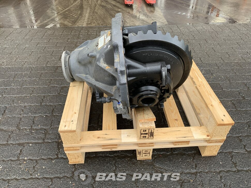 Meritor Differentieel Volvo RSS1370A 23193996 - Differenciálmű - Teherautó: 1 kép. Meritor Differentieel Volvo RSS1370A 23193996 - Differenciálmű - Teherautó: 1 kép.