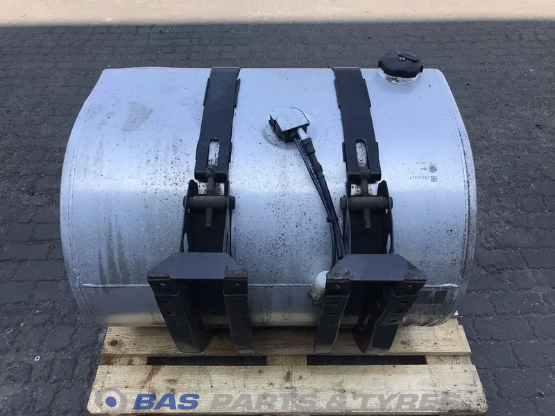 Renault Brandstoftank Renault 405 Liter G0000117 - Üzemanyag tartály - Teherautó: 3 kép. Renault Brandstoftank Renault 405 Liter G0000117 - Üzemanyag tartály - Teherautó: 3 kép.