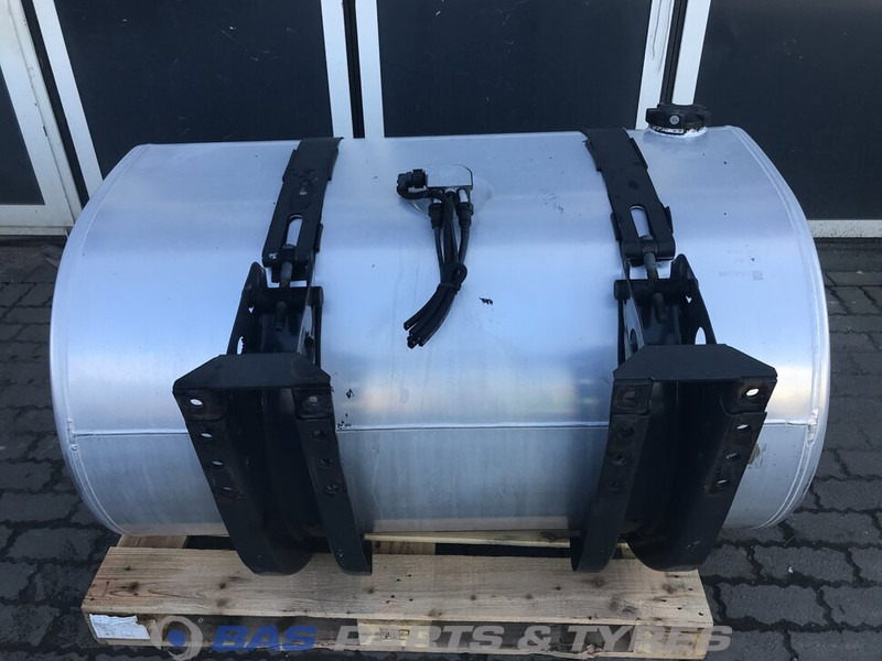 Renault Brandstoftank Renault 490 Liter G0000182 - Üzemanyag tartály - Teherautó: 3 kép. Renault Brandstoftank Renault 490 Liter G0000182 - Üzemanyag tartály - Teherautó: 3 kép.