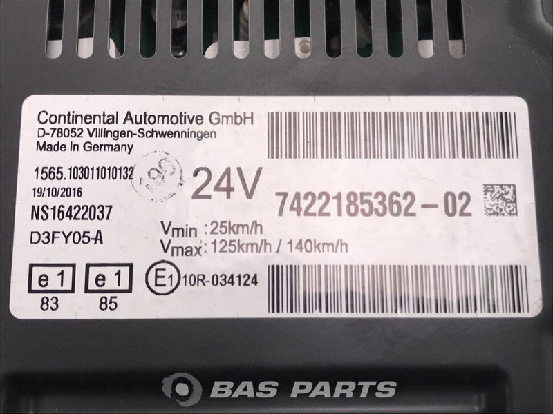 Renault D-Serie - Műszerfal - Teherautó: 3 kép. Renault D-Serie - Műszerfal - Teherautó: 3 kép.