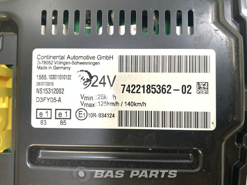 Renault D-Serie - Műszerfal - Teherautó: 3 kép. Renault D-Serie - Műszerfal - Teherautó: 3 kép.