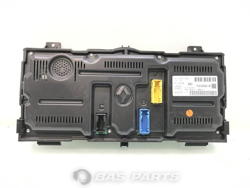 Renault D-Serie - Műszerfal - Teherautó: 2 kép. Renault D-Serie - Műszerfal - Teherautó: 2 kép.