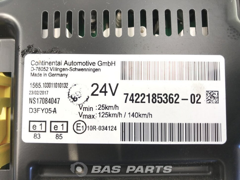 Renault D-Serie - Műszerfal - Teherautó: 3 kép. Renault D-Serie - Műszerfal - Teherautó: 3 kép.