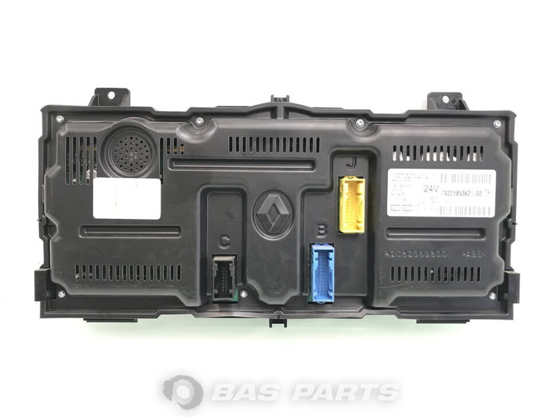 Renault D-Serie - Műszerfal - Teherautó: 2 kép. Renault D-Serie - Műszerfal - Teherautó: 2 kép.