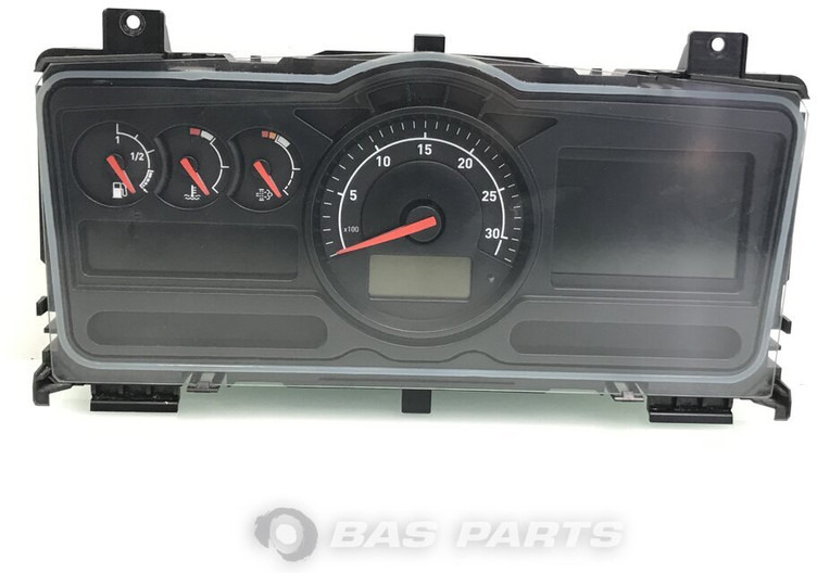 Renault D-Serie - Műszerfal - Teherautó: 1 kép. Renault D-Serie - Műszerfal - Teherautó: 1 kép.