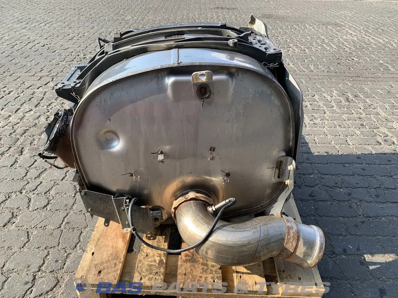 Renault - Hangtompító - Teherautó: 4 kép. Renault - Hangtompító - Teherautó: 4 kép.