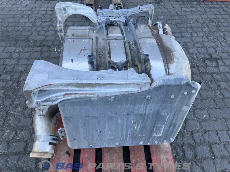 Renault - Hangtompító - Teherautó: 4 kép. Renault - Hangtompító - Teherautó: 4 kép.