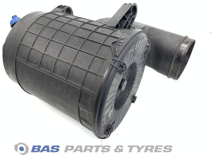 Renault Luchtfilterhuis Renault 7421337519 - Légbeszívó rendszer - Teherautó: 1 kép. Renault Luchtfilterhuis Renault 7421337519 - Légbeszívó rendszer - Teherautó: 1 kép.