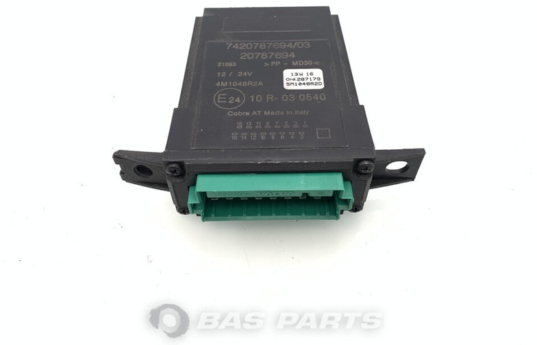 Renault Regelunit afstandsbediening Renault 7420787694 - Elektromos rendszer - Teherautó: 1 kép. Renault Regelunit afstandsbediening Renault 7420787694 - Elektromos rendszer - Teherautó: 1 kép.