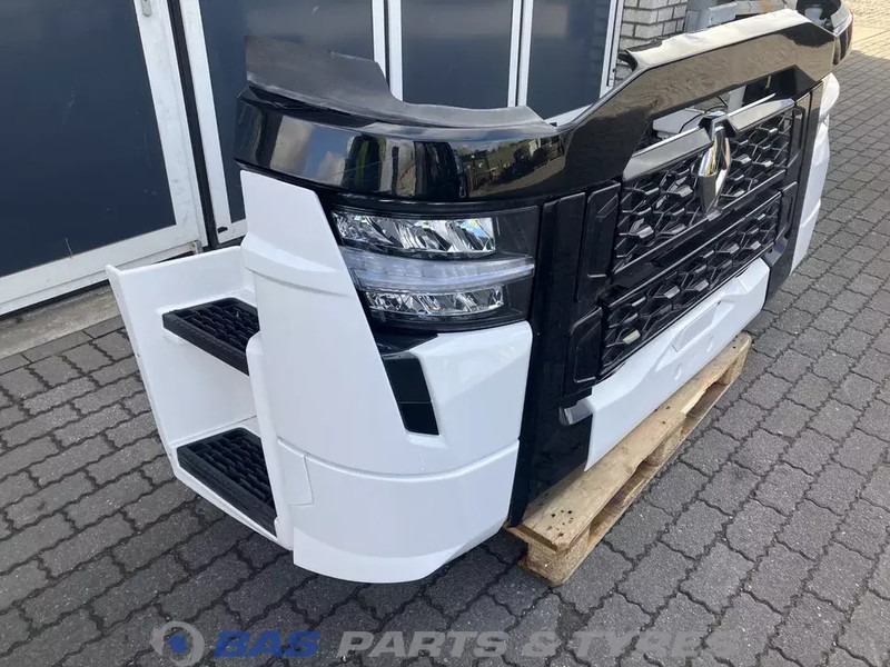 Renault T-Serie Evolution - Lökhárító - Teherautó: 3 kép. Renault T-Serie Evolution - Lökhárító - Teherautó: 3 kép.