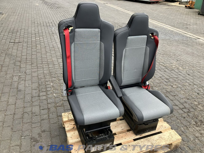 Renault T-Serie - Ülés - Teherautó: 1 kép. Renault T-Serie - Ülés - Teherautó: 1 kép.