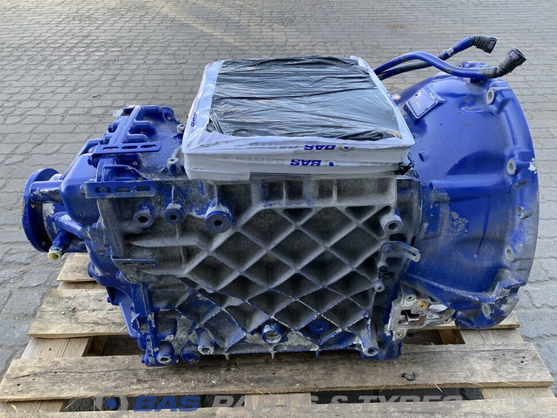 Renault T-Serie - Sebességváltó - Teherautó: 3 kép. Renault T-Serie - Sebességváltó - Teherautó: 3 kép.
