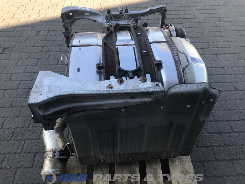 Renault T-Serie Uitlaatdemper Renault 7421364817 - Hangtompító - Teherautó: 4 kép. Renault T-Serie Uitlaatdemper Renault 7421364817 - Hangtompító - Teherautó: 4 kép.