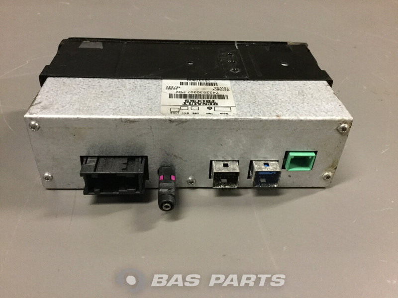 Renault Telematica regeleenheid Renault 7422379846 - ECU - Teherautó: 2 kép. Renault Telematica regeleenheid Renault 7422379846 - ECU - Teherautó: 2 kép.