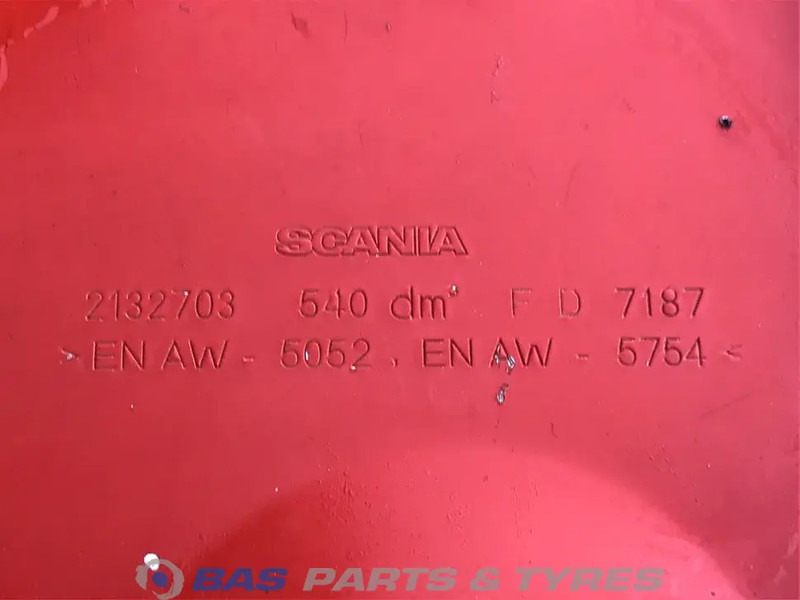 Scania Brandstoftank Scania 540 Liter 1887755 - Üzemanyag tartály - Teherautó: 5 kép. Scania Brandstoftank Scania 540 Liter 1887755 - Üzemanyag tartály - Teherautó: 5 kép.