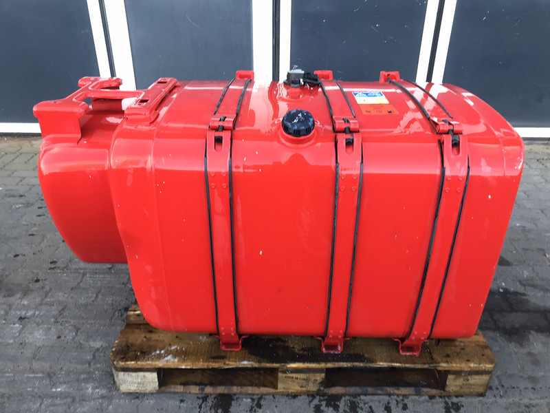 Scania Brandstoftank Scania 540 Liter 1887755 - Üzemanyag tartály - Teherautó: 1 kép. Scania Brandstoftank Scania 540 Liter 1887755 - Üzemanyag tartály - Teherautó: 1 kép.