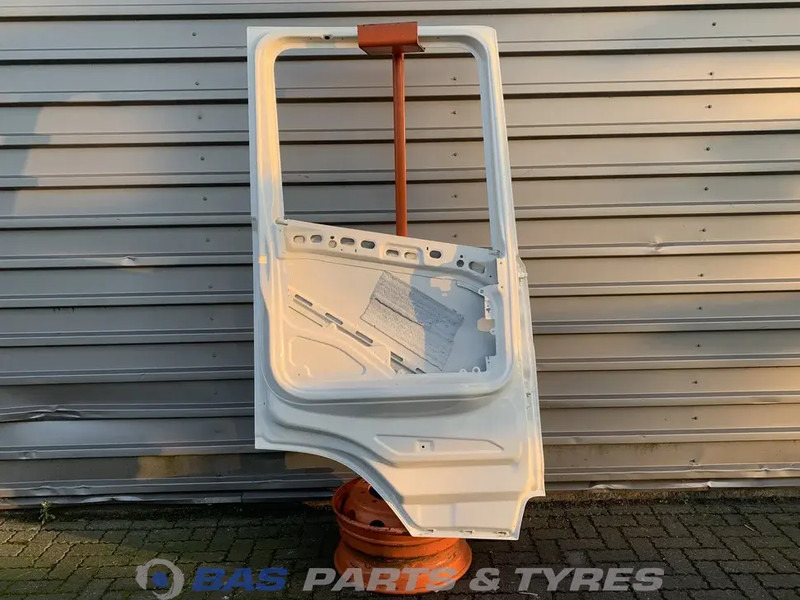 Scania R-Serie NextGen Portier Links Scania 2044983 - Ajtó és alkatrészek - Teherautó: 2 kép. Scania R-Serie NextGen Portier Links Scania 2044983 - Ajtó és alkatrészek - Teherautó: 2 kép.