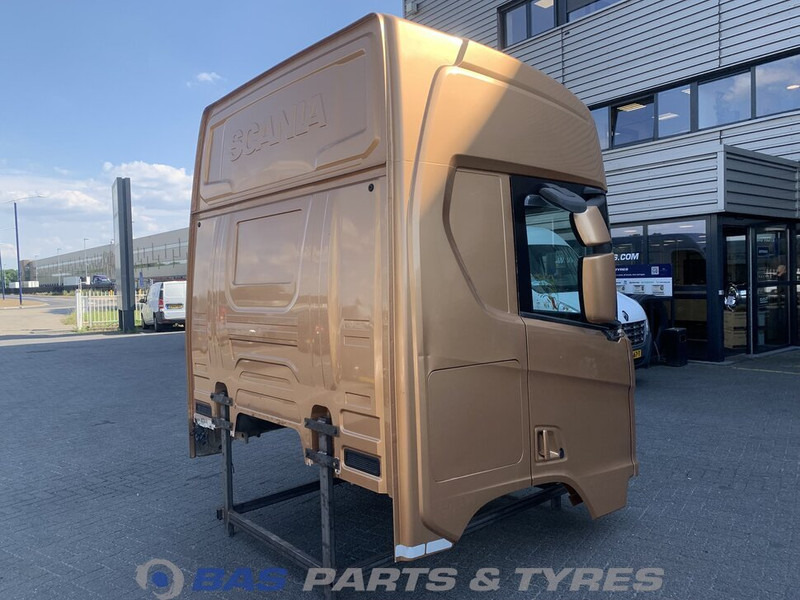 Scania R-Serie NextGen Scania CR-20 Highline L3H2 2044113 - Fülke és belső tér - Teherautó: 3 kép. Scania R-Serie NextGen Scania CR-20 Highline L3H2 2044113 - Fülke és belső tér - Teherautó: 3 kép.