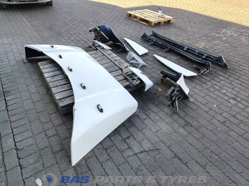 Scania R-Serie NextGen Spoilerset Scania CR-17 Normal L2H2 2720470 - Légterelő - Teherautó: 4 kép. Scania R-Serie NextGen Spoilerset Scania CR-17 Normal L2H2 2720470 - Légterelő - Teherautó: 4 kép.