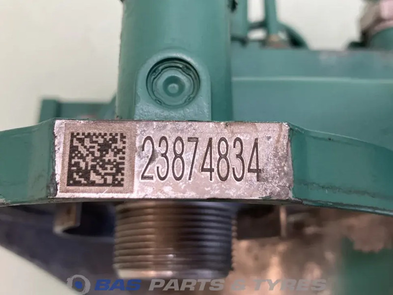 Volvo Brandstoffilterhuis Volvo 23844817 - Üzemanyagszűrő - Teherautó: 5 kép. Volvo Brandstoffilterhuis Volvo 23844817 - Üzemanyagszűrő - Teherautó: 5 kép.