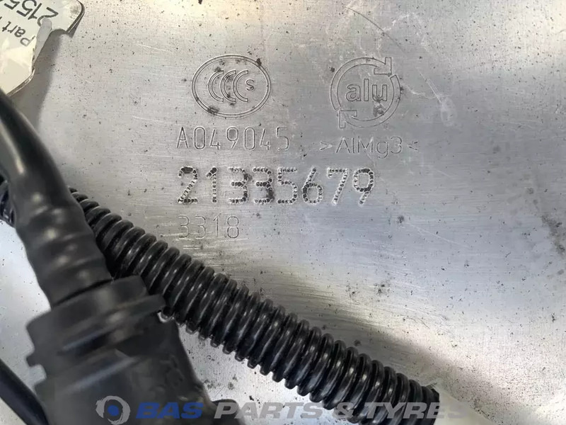 Volvo Brandstoftank Volvo 550 Liter G0000130 - Üzemanyag tartály - Teherautó: 5 kép. Volvo Brandstoftank Volvo 550 Liter G0000130 - Üzemanyag tartály - Teherautó: 5 kép.