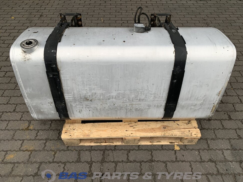 Volvo Brandstoftank Volvo 610 Liter G0000172 - Üzemanyag tartály - Teherautó: 1 kép. Volvo Brandstoftank Volvo 610 Liter G0000172 - Üzemanyag tartály - Teherautó: 1 kép.