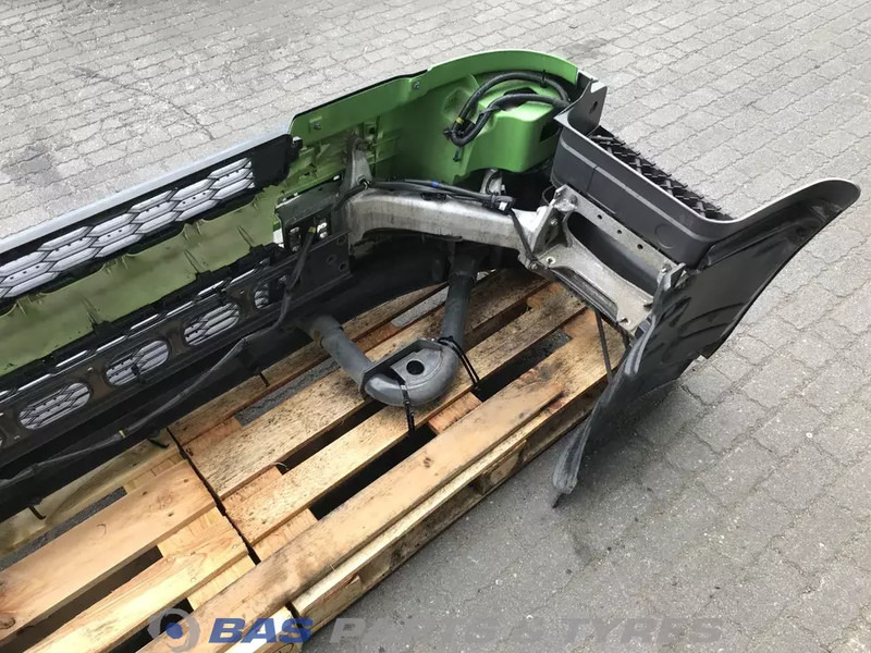 Volvo FE Euro 6 Bumper Volvo 82543887 - Lökhárító - Teherautó: 5 kép. Volvo FE Euro 6 Bumper Volvo 82543887 - Lökhárító - Teherautó: 5 kép.