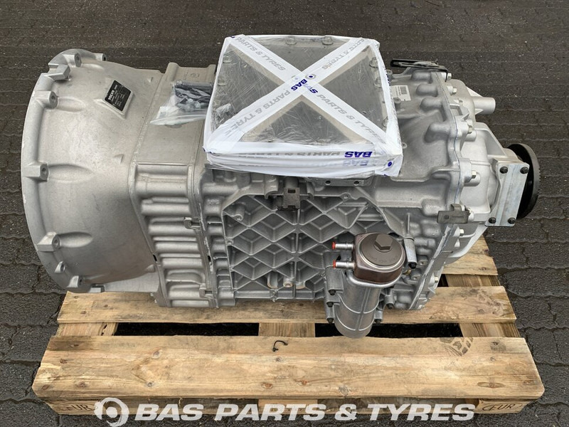 Volvo FH16 (FH4) Volvo ATO3512F I-Shift Versnellingsbak 60150772 - Sebességváltó - Teherautó: 1 kép. Volvo FH16 (FH4) Volvo ATO3512F I-Shift Versnellingsbak 60150772 - Sebességváltó - Teherautó: 1 kép.