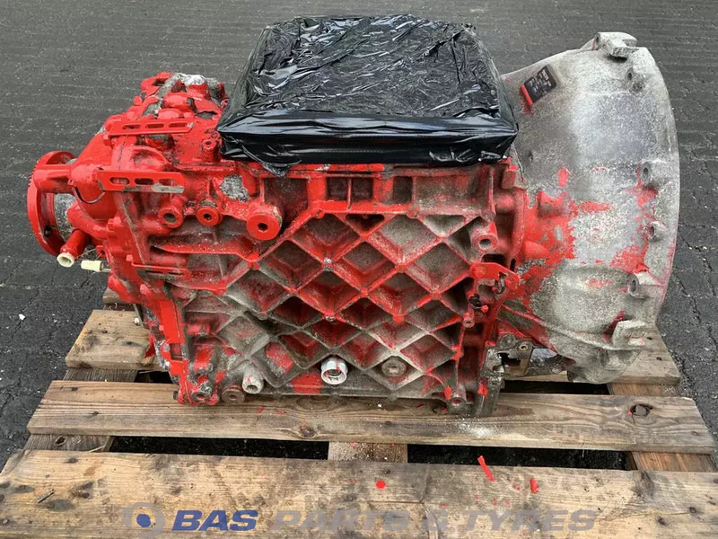 Volvo FH4 AT2612F I-Shift Versnellingsbak G0000350 - Sebességváltó - Teherautó: 3 kép. Volvo FH4 AT2612F I-Shift Versnellingsbak G0000350 - Sebességváltó - Teherautó: 3 kép.